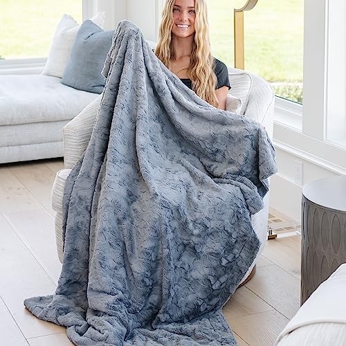 GRACED SOFT LUXURIES Throw Blanket Softest Warm Elegant Cuddly Cozy Comforting Faux Fur for Couch, Sofa, Bed, Chair, Living Room (Solid Gray, Large 50' x 60')