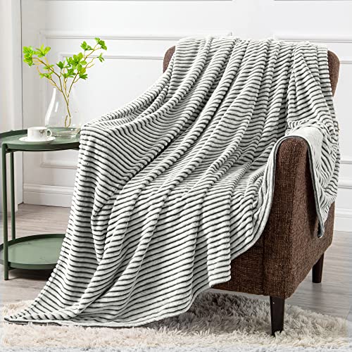 BEDELITE Fleece Throw Blanket for Couch – 3D Ribbed Jacquard Soft and Warm Decorative Fuzzy Blanket – Cozy, Fluffy, Plush Lightweight Black and White Throw Blankets for Bed, Sofa, 50x60 inches